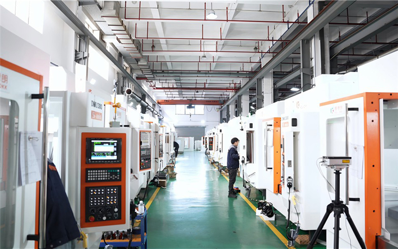 How to ensure the accuracy of 5-axis vertical machining centers?